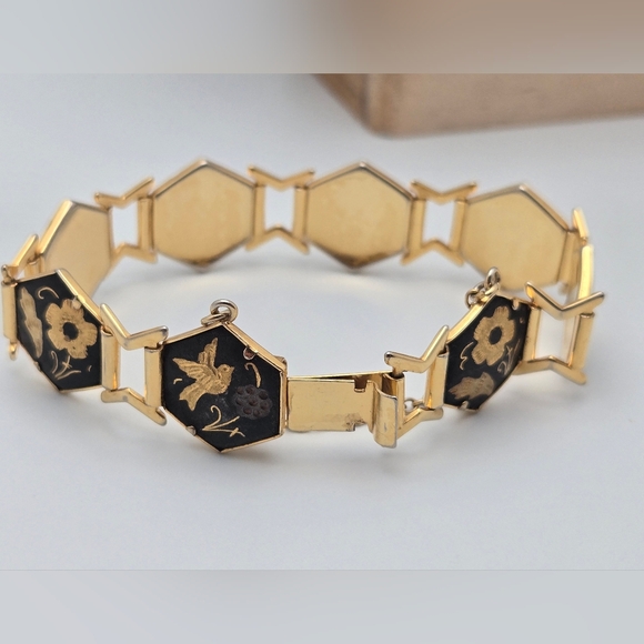 Vintage Gold Tone Damascene Bracelet Floral Bird Panels Safety Chain - Picture 10 of 17